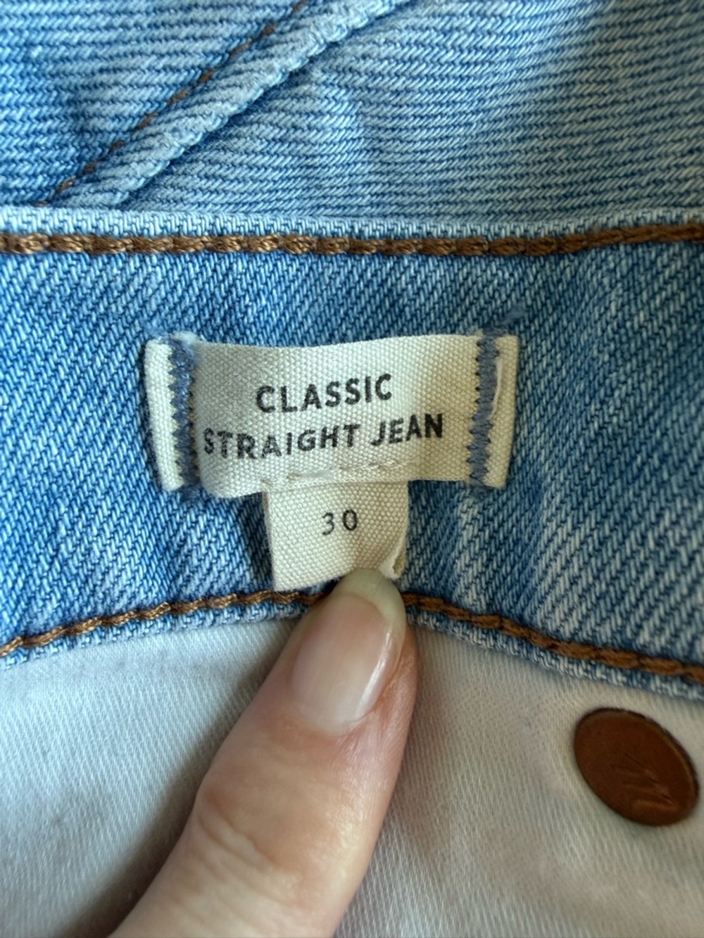 Madewell High-Rise Jeans in Light Blue - Picture 7 of 12